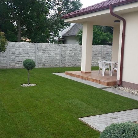 Villa Rekreacny Dom Flora Veľký Meder Exterior foto